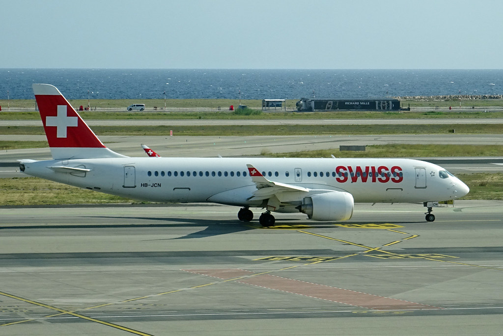 Photo of Swiss HB-JCN, Airbus A220-300