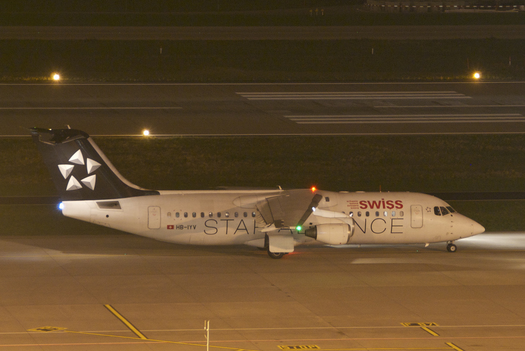 Photo of Swiss HB-IYV, AVRO RJ-100 Avroliner