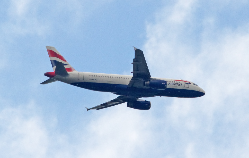 Photo of British Airways G-EUUC, Airbus A320