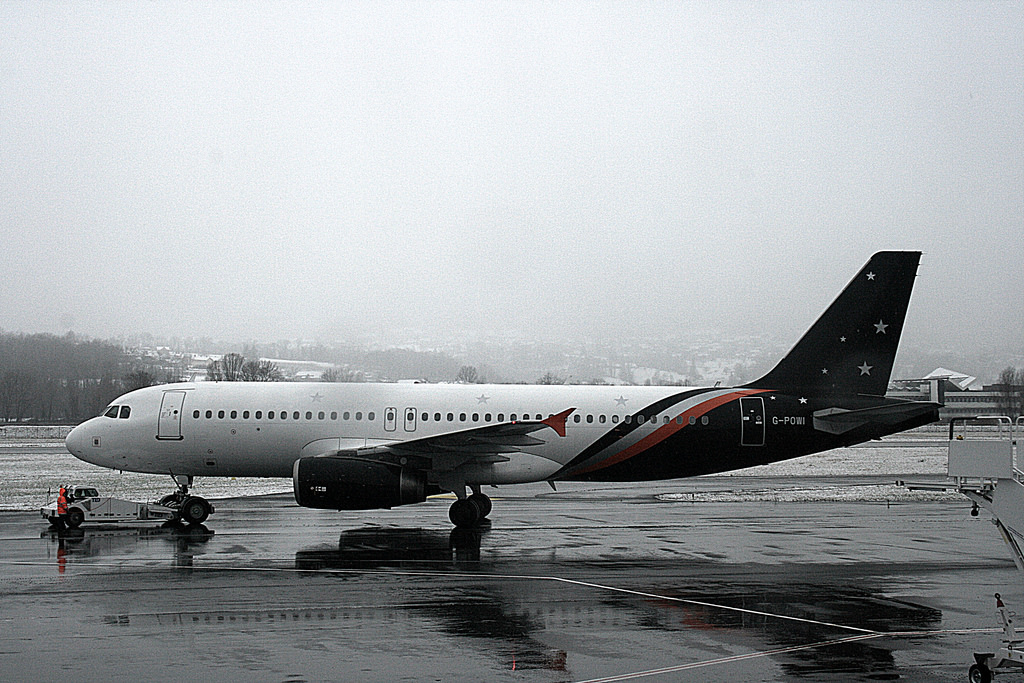 Photo of Titan Airways G-POWI, Airbus A320