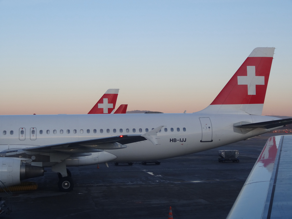 Photo of Swiss International Airlines HB-IJJ, Airbus A320
