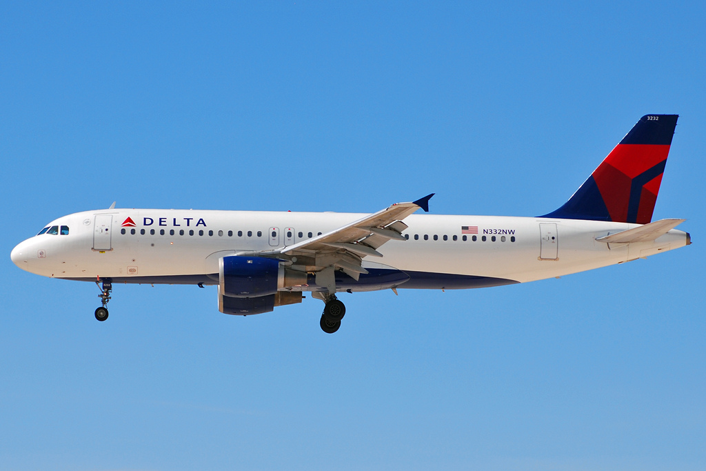 Photo of Delta Airlines N332NW, Airbus A320