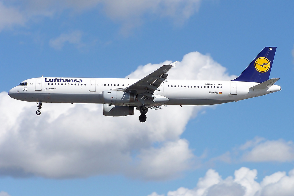 Photo of Lufthansa D-AIRN, Airbus A321