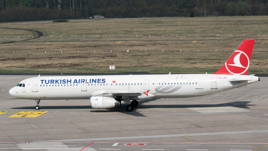 Photo of THY Turkish Airlines TC-JRT, Airbus A321