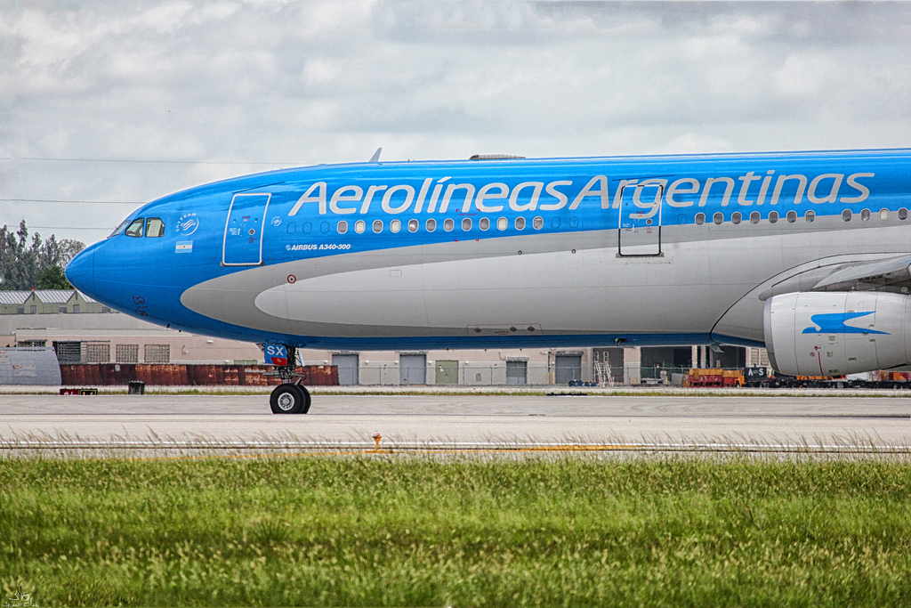 Photo of Aerolineas Argentinas LV-CSX, Airbus A340-300