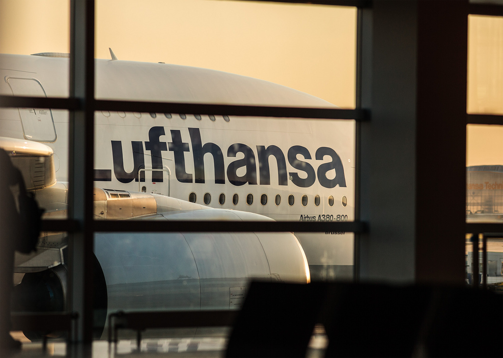Photo of Lufthansa D-AIMJ, Airbus A380-800