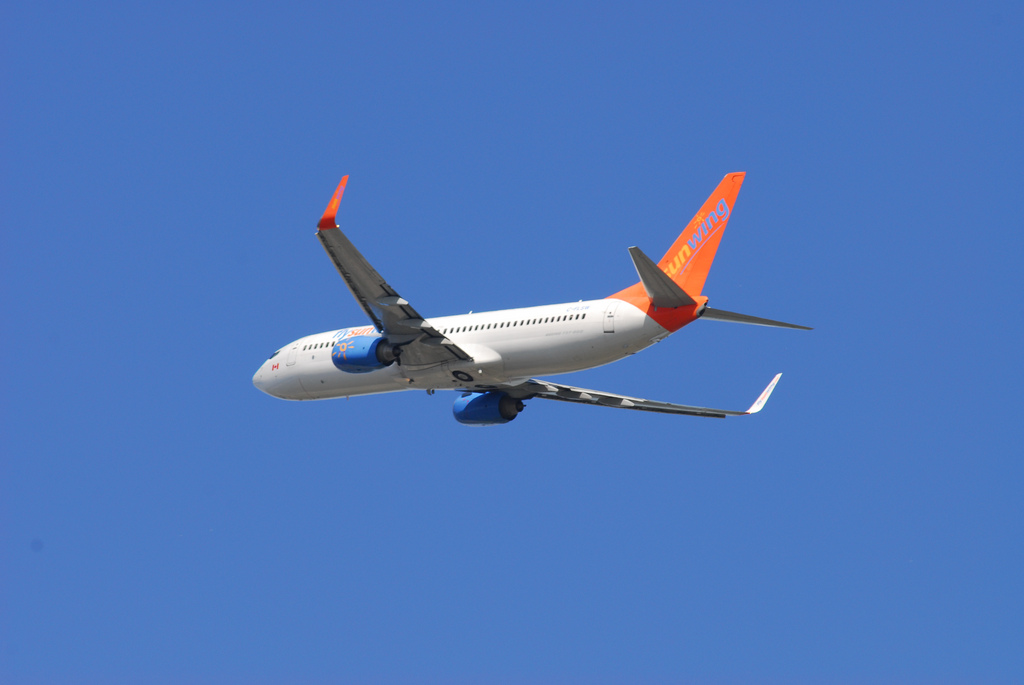 Photo of Sunwing Airlines C-FLSW, Boeing 737-800