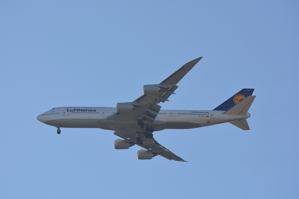 Photo of Lufthansa D-ABYJ, Boeing 747-8