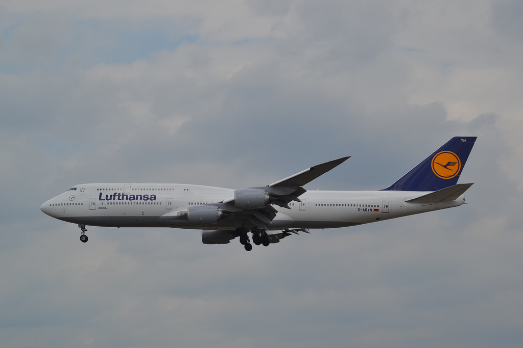 Photo of Lufthansa D-ABYN, Boeing 747-8