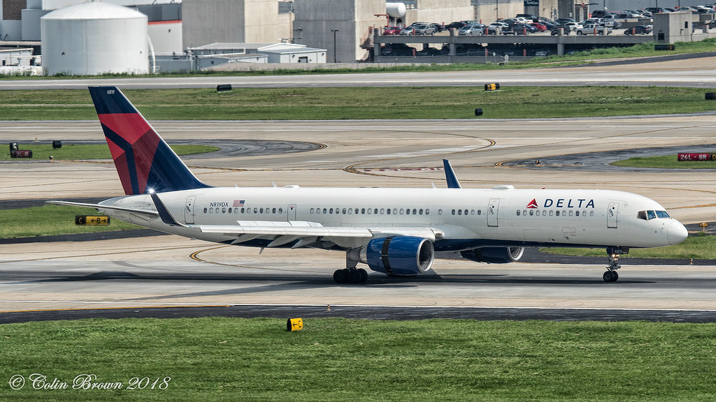 Photo of Delta Airlines N819DX, Boeing 757-200