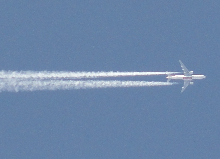 Photo of Emirates Airlines A6-EMH, Boeing 777-200