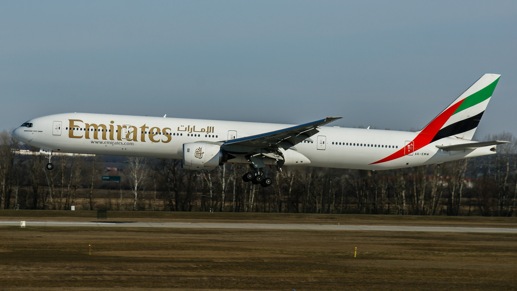 Photo of Emirates Airlines A6-EMW, Boeing 777-300