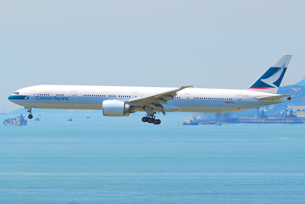 Photo of Cathay Pacific B-KPH, Boeing 777-300