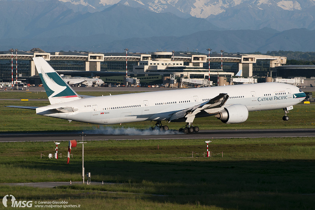 Photo of Cathay Pacific B-KPQ, Boeing 777-300