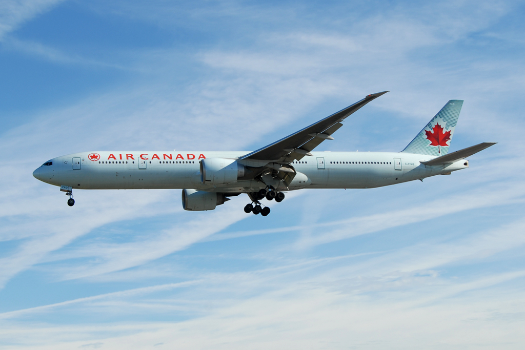Photo of Air Canada C-FIVQ, Boeing 777-300