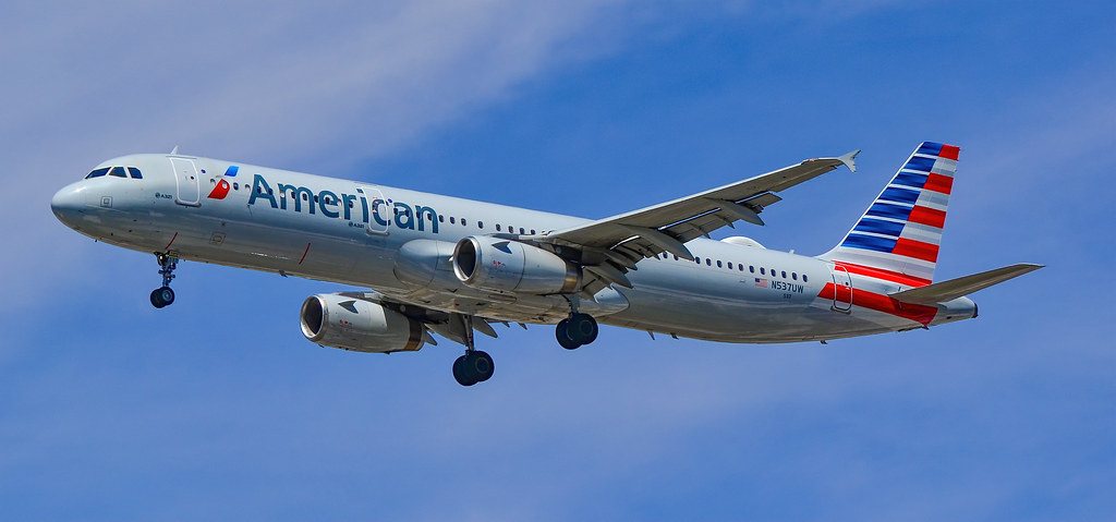 Photo of American Airlines N537UW, Airbus A321