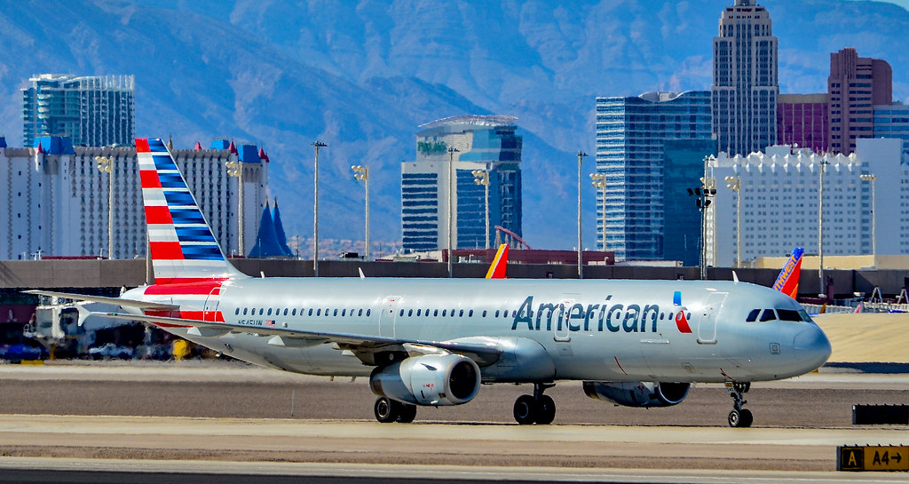 Photo of American Airlines N545UW, Airbus A321