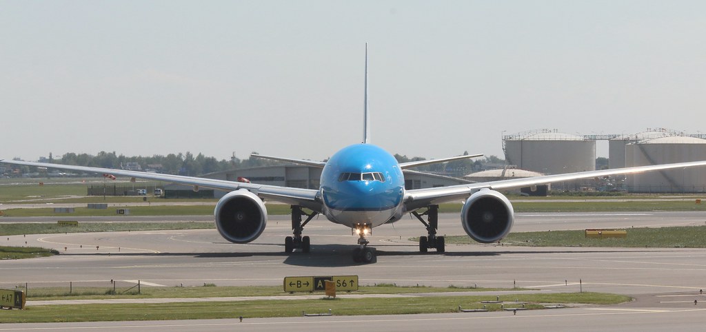Photo of KLM PH-BVC, Boeing 777-300