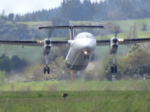Photo of Photo of De Havilland Dash 8 (300)