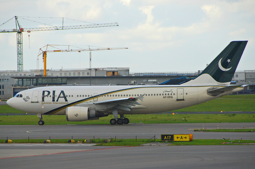 Photo of PIA Pakistan International Airlines AP-BEQ, Airbus A310-300