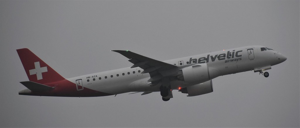 Photo of Helvetic HB-AZA, Embraer ERJ-190-E2