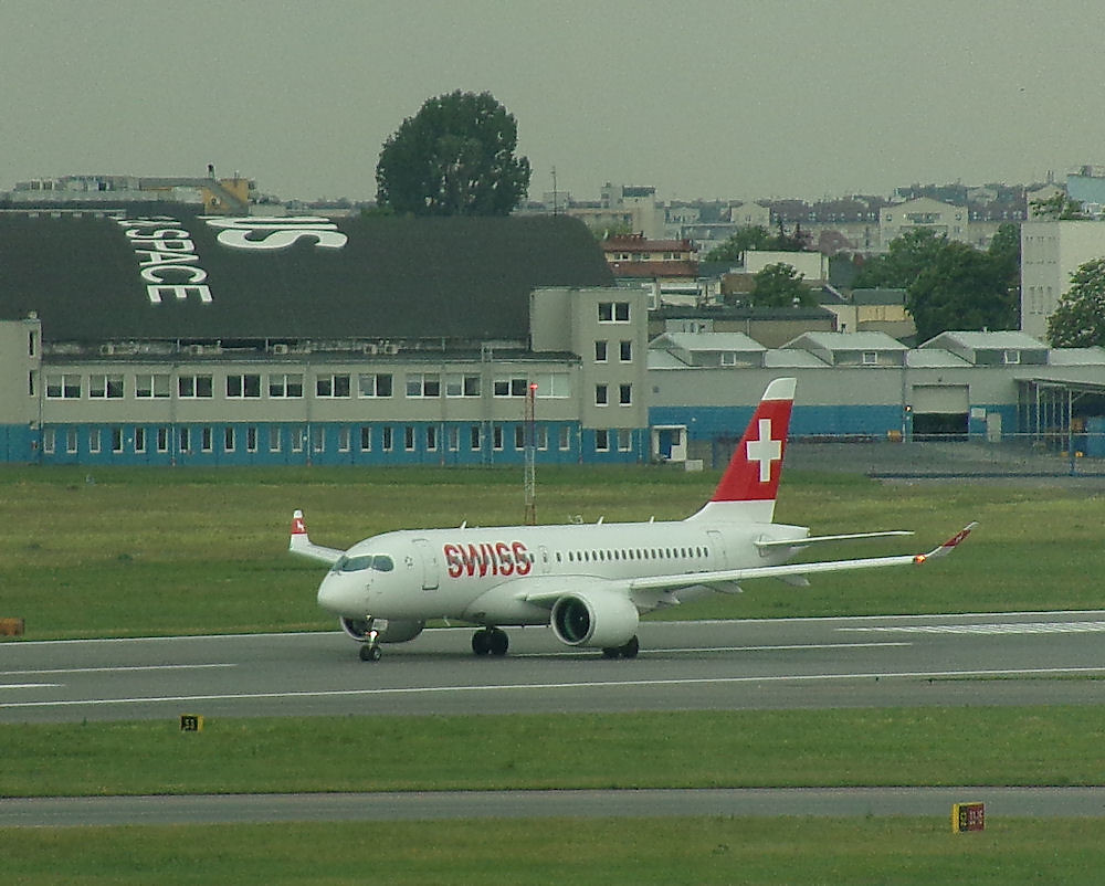 Photo of Swiss International Airlines HB-JBG, Airbus A220-100
