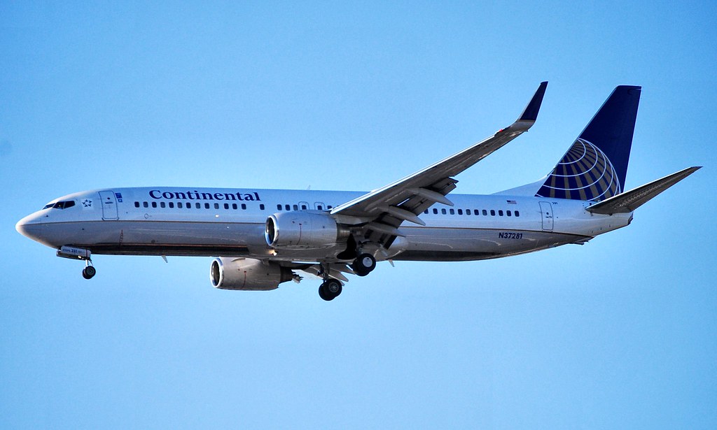 Photo of United N37281, Boeing 737-800