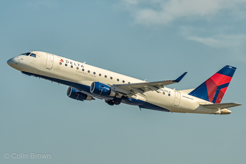 Photo of Compass Airlines N629CZ, Embraer ERJ-175