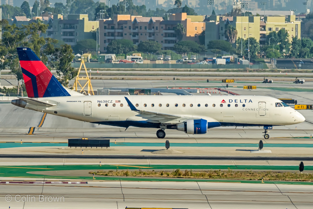 Photo of Compass Airlines N638CZ, Embraer ERJ-175
