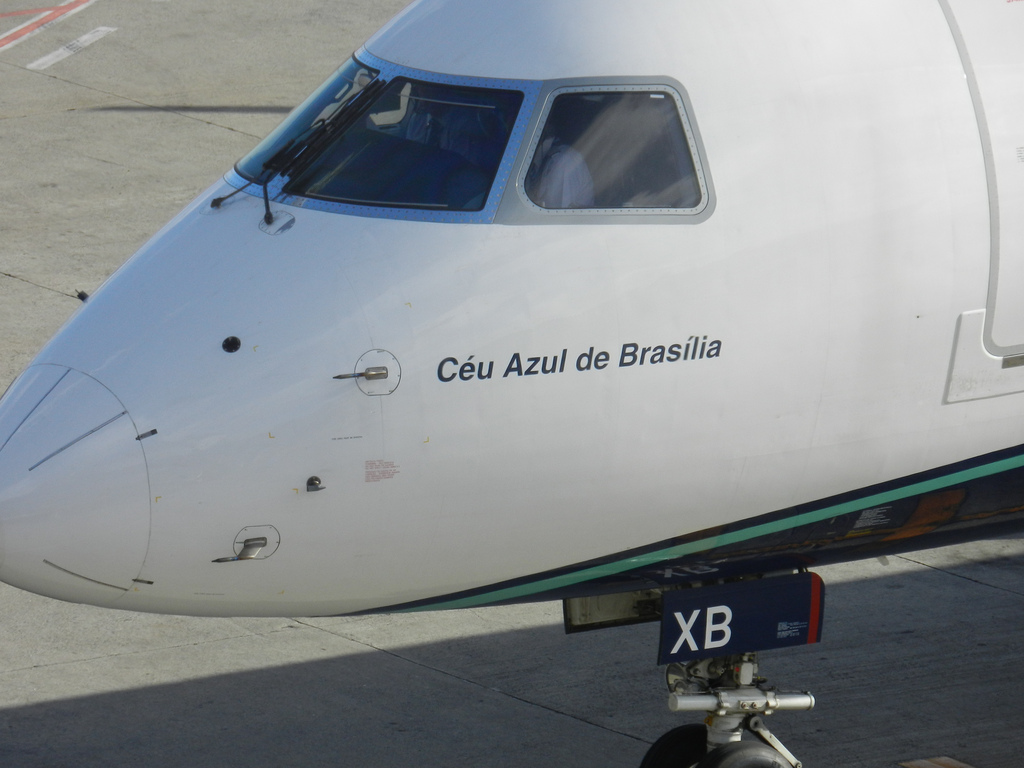 Photo of Azul Linhas Aereas PR-AXB, Embraer ERJ-195