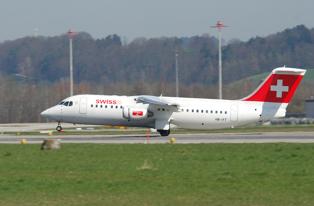 Photo of Swiss HB-IYT, AVRO RJ-100 Avroliner