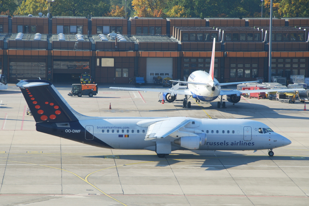 Photo of Brussels Airlines OO-DWF, AVRO RJ-100 Avroliner