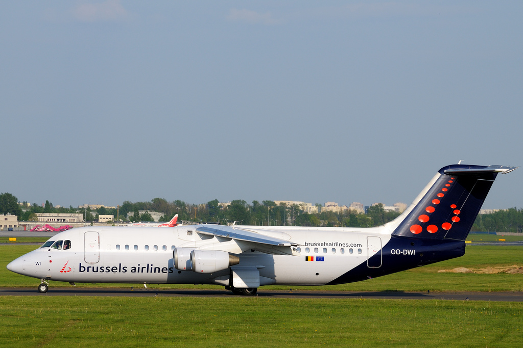 Photo of Brussels Airlines OO-DWI, AVRO RJ-100 Avroliner