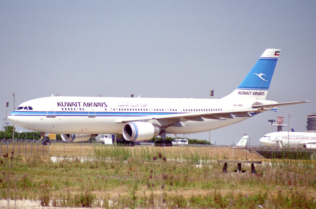 Photo of Kuwait Airways 9K-AMD, Airbus A300