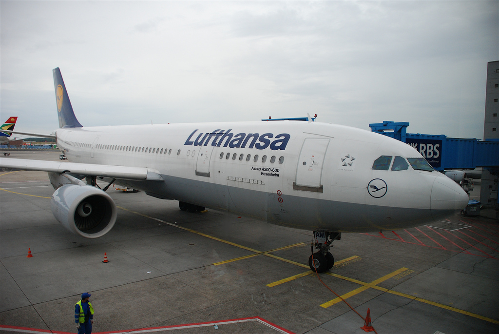 Photo of Mahan Air EP-MNI, Airbus A300