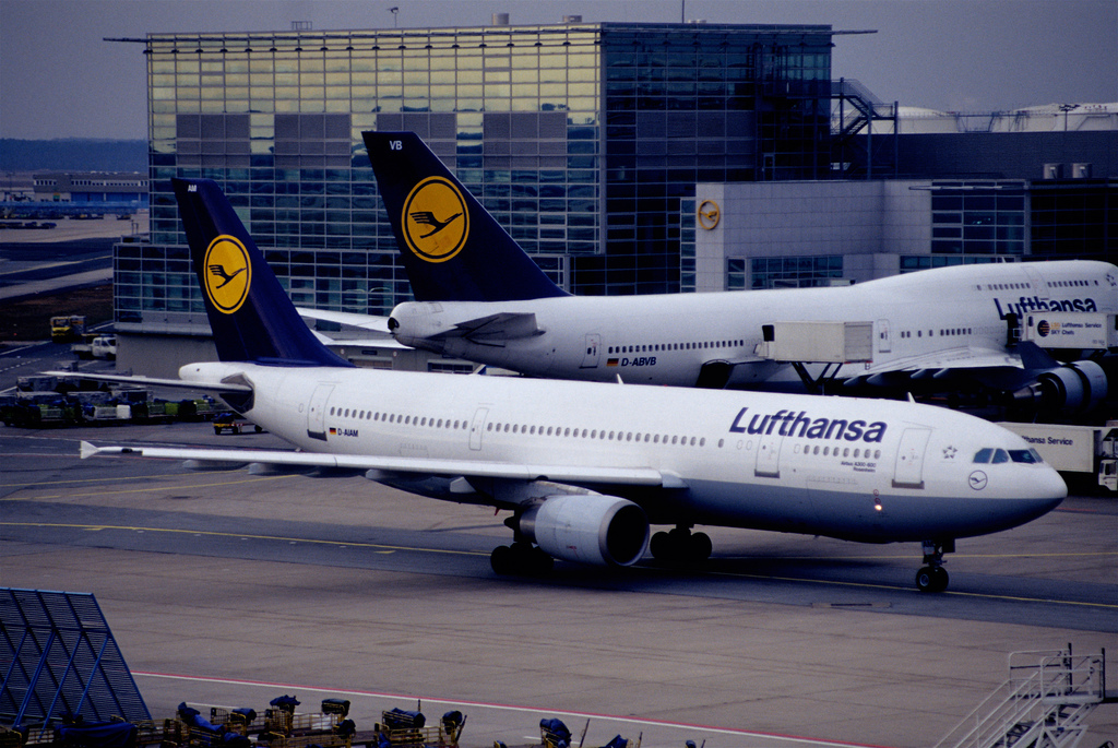 Photo of Mahan Air EP-MNI, Airbus A300