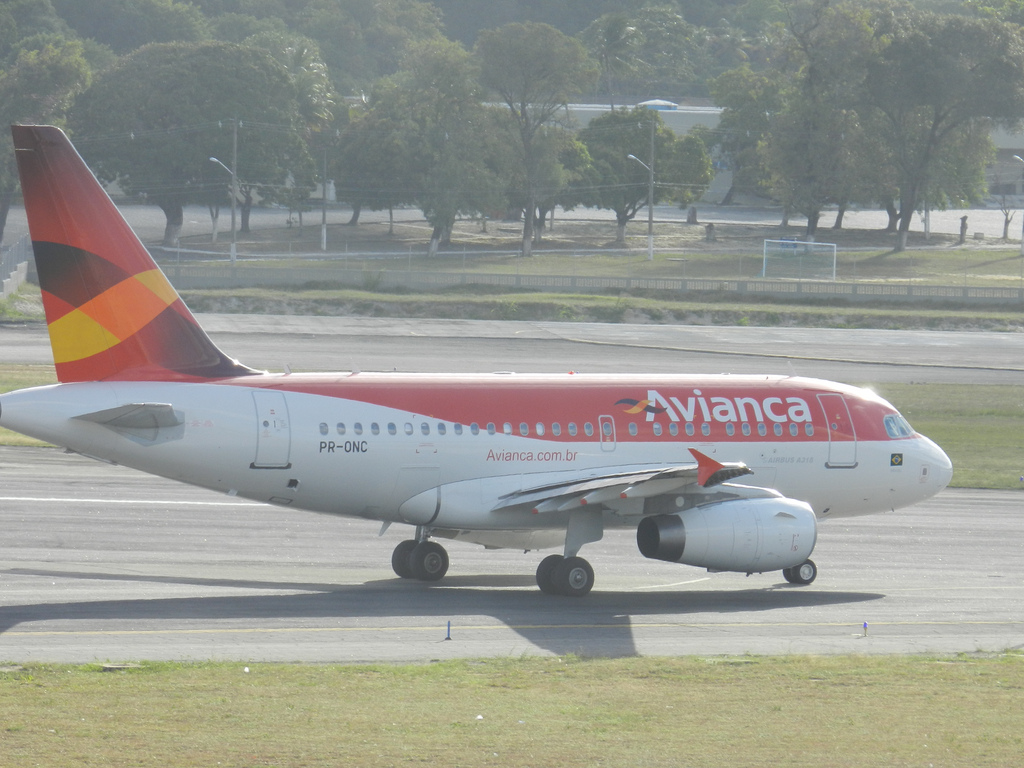Photo of Avianca Brasil PR-ONC, Airbus A318