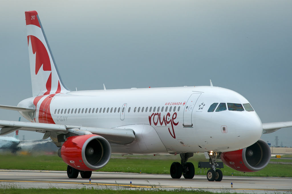 Photo of Air Canada Rouge C-GJVY, Airbus A319