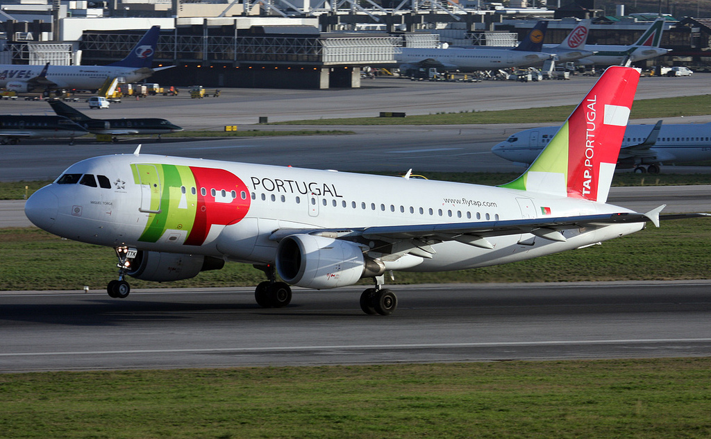 Photo of TAP Air Portugal CS-TTK, Airbus A319