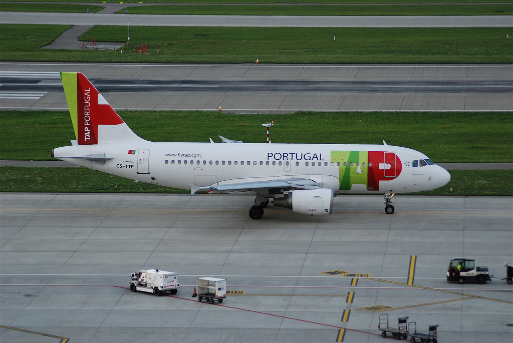 Photo of TAP Air Portugal CS-TTP, Airbus A319