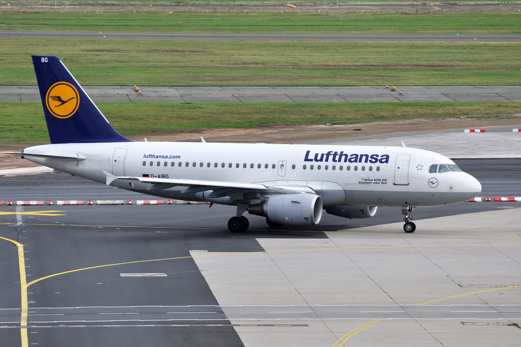 Photo of Lufthansa D-AIBG, Airbus A319