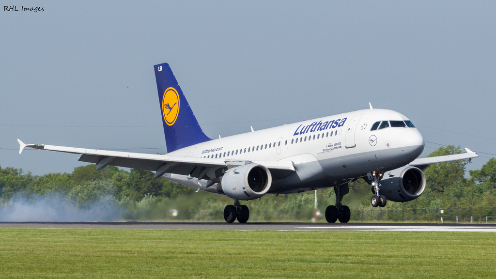 Photo of Lufthansa D-AILB, Airbus A319