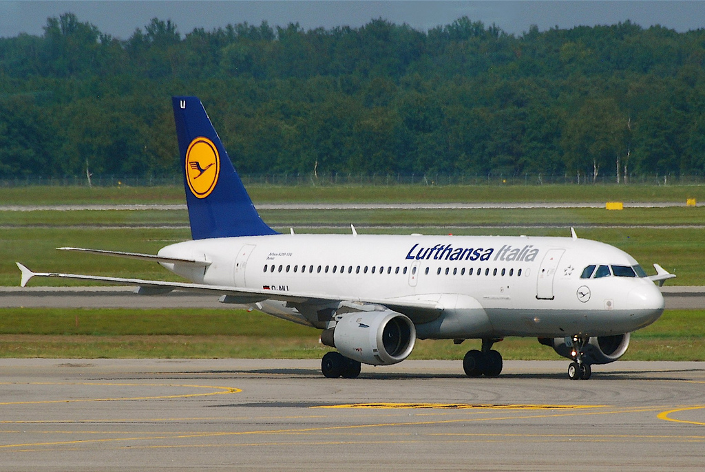 Photo of Lufthansa D-AILI, Airbus A319