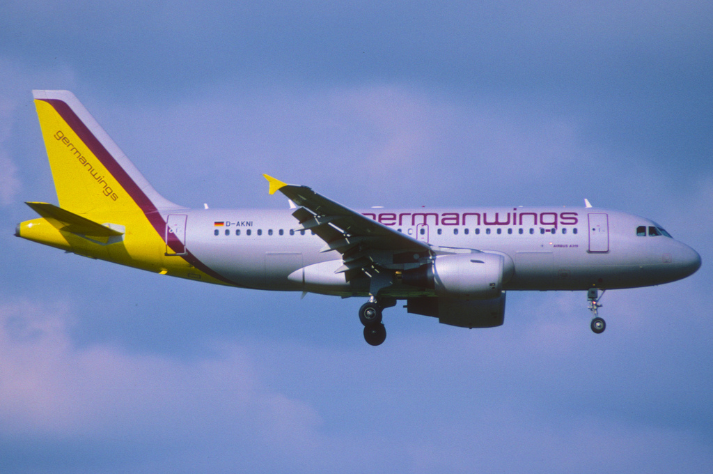 Photo of Lufthansa D-AKNI, Airbus A319