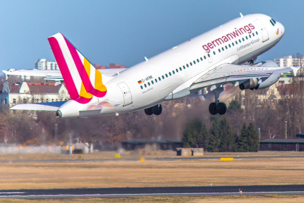 Photo of Germanwings D-AKNK, Airbus A319