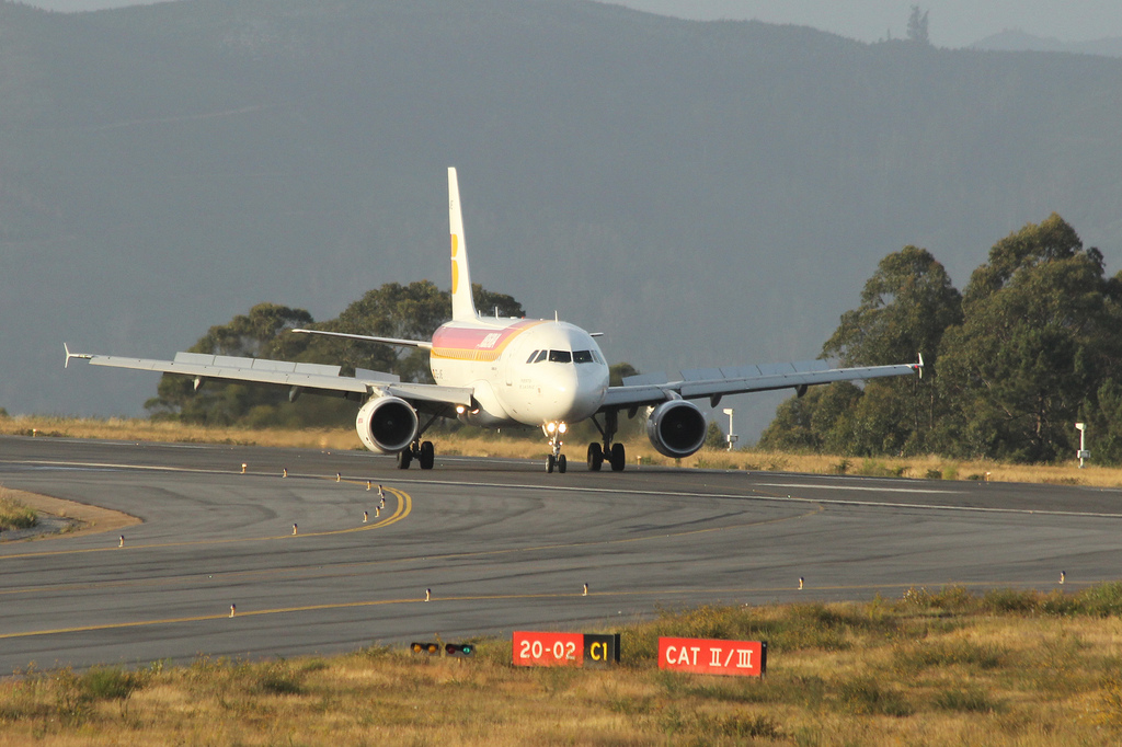 Photo of Vueling EC-JVE, Airbus A319