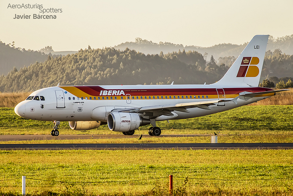 Photo of Iberia EC-LEI, Airbus A319