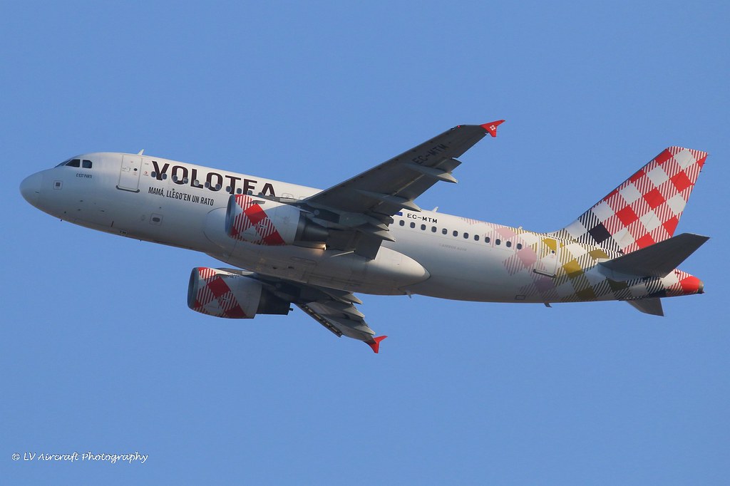 Photo of Volotea Airlines EC-MTM, Airbus A319