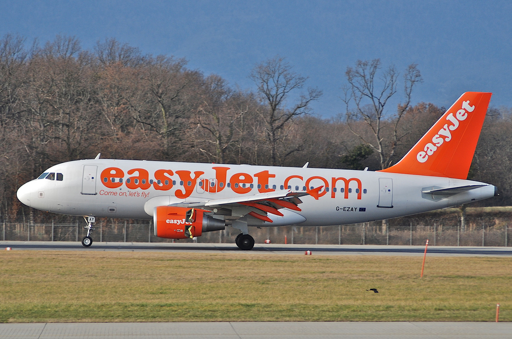 Photo of Easyjet G-EZAY, Airbus A319