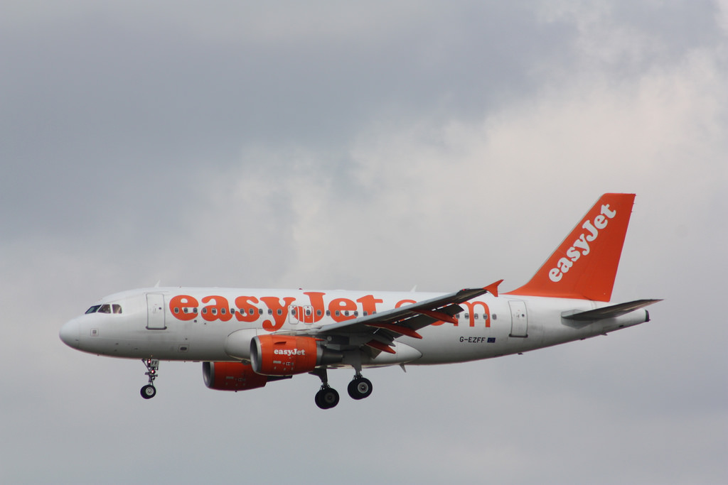 Photo of Easyjet G-EZFF, Airbus A319